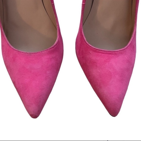 Elegant Pink Suede Heels - Picture 2 of 11